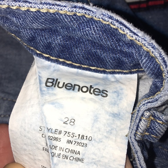 Blue Ripped Mom Jeans - Picture 3 of 4